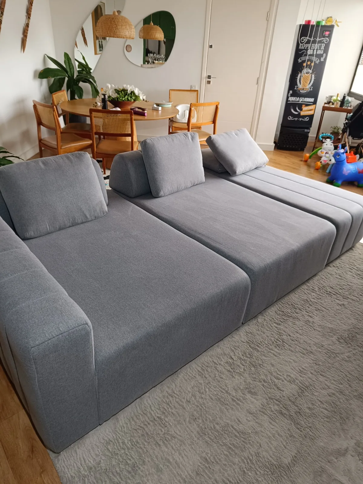 Cheiro de guardado no apartamento: quando a culpa é do estofado